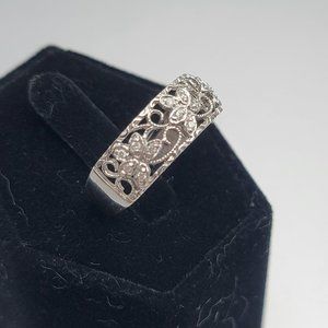 14K White Gold and Diamond Band